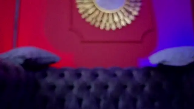 Snapshot of Julieta_Russell chatting on 3, 10, 2025 Julieta Russell online show from 3, 10, 2025