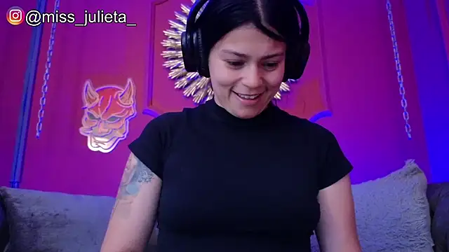 Julieta Russell online show from 19, 5, 2026