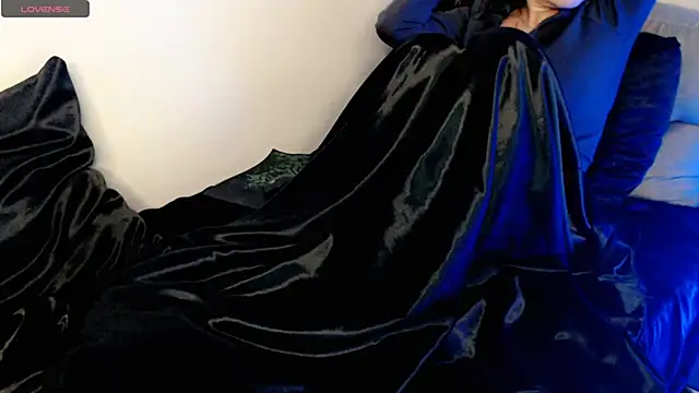 hotmask online show from 19, 12, 2025