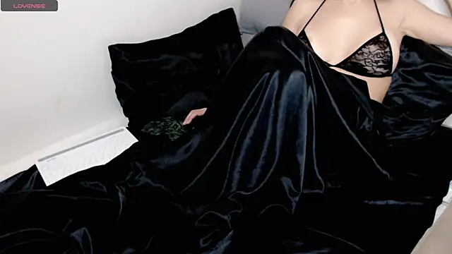 hotmask online show from 1, 2, 2026