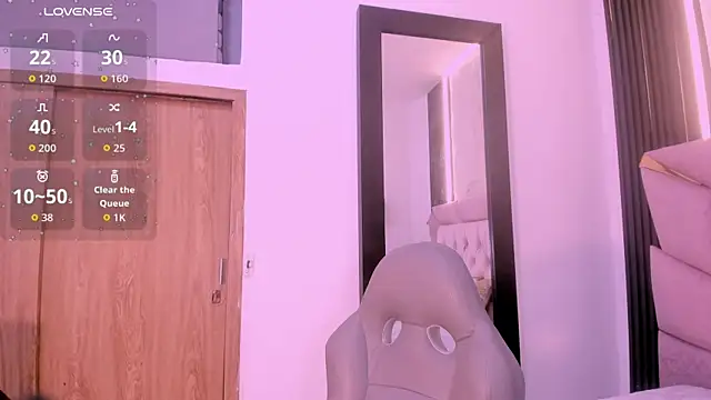 laurem-paulette online show from 2, 10, 2025