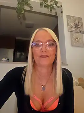 kikkastar online show from 26, 2, 2025