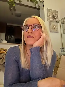 kikkastar online show from 2, 3, 2025