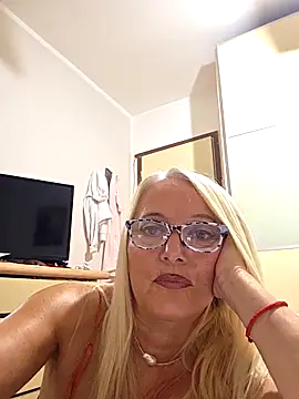 kikkastar online show from 11, 9, 2025