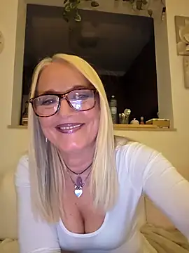 kikkastar online show from 14, 2, 2025