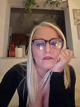 kikkastar online show from 21, 3, 2025