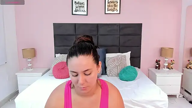 MadisonJenner online show from 14, 11, 2025