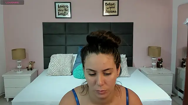 MadisonJenner online show from 10, 10, 2025