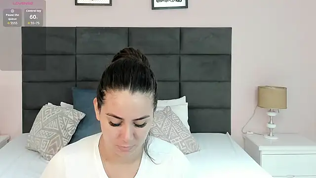 Snapshot of MadisonJenner chatting on 18, 1, 2026 MadisonJenner online show from 18, 1, 2026