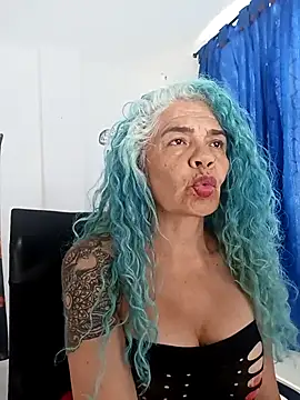 freyadevil333 online show from 5, 12, 2025