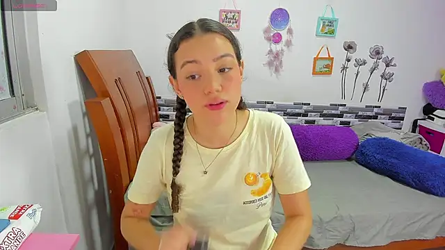 Angela hank2 online show from 14, 5, 2026