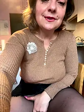 Sunbelxx online show from 18, 11, 2025