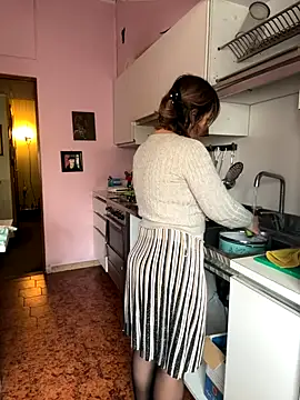 Sunbelxx online show from 12, 11, 2025