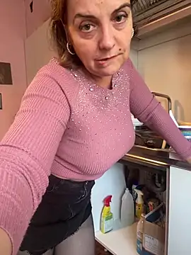 Sunbelxx online show from 27, 10, 2025