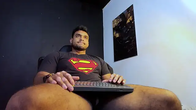 Big furry bear13 online show from 14, 4, 2026