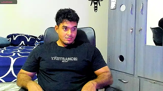 Big furry bear13 online show from 5, 3, 2025