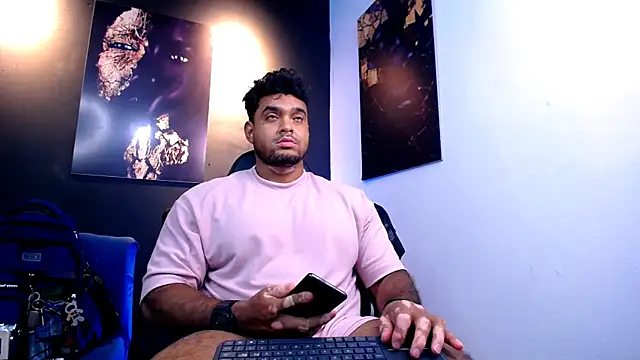 Big furry bear13 online show from 18, 12, 2025