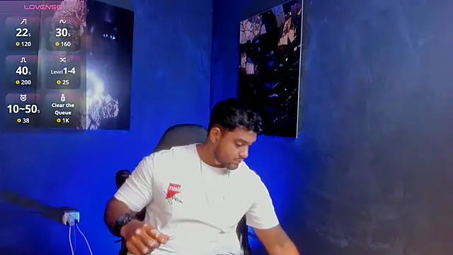 Big furry bear13 online show from 24, 9, 2025