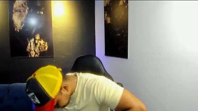 Big furry bear13 online show from 2, 12, 2025