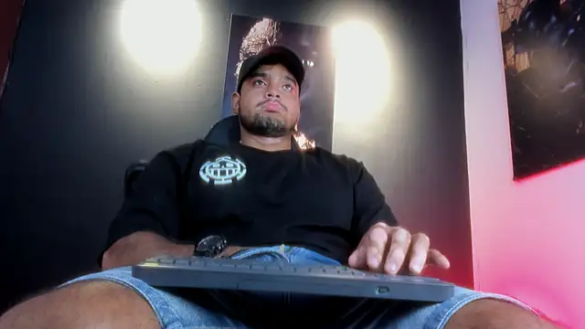 Big furry bear13 online show from 19, 10, 2025