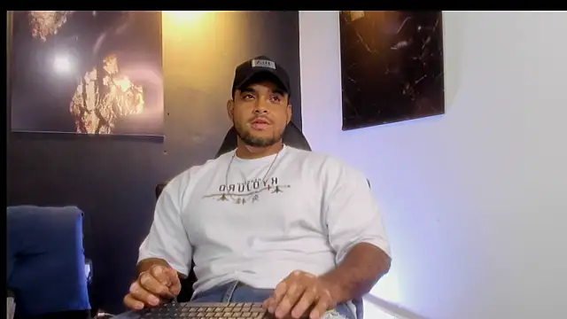 Big furry bear13 online show from 28, 10, 2025