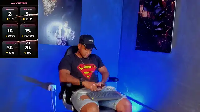 Big furry bear13 online show from 19, 9, 2025