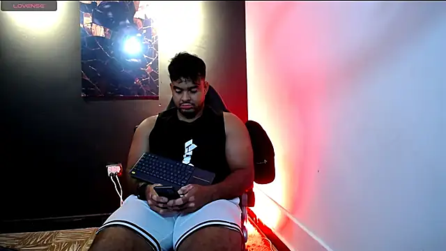 Big furry bear13 online show from 14, 1, 2026