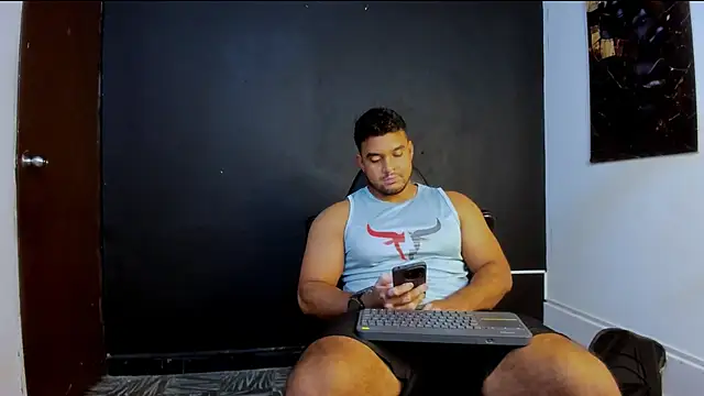 Big furry bear13 online show from 12, 4, 2026