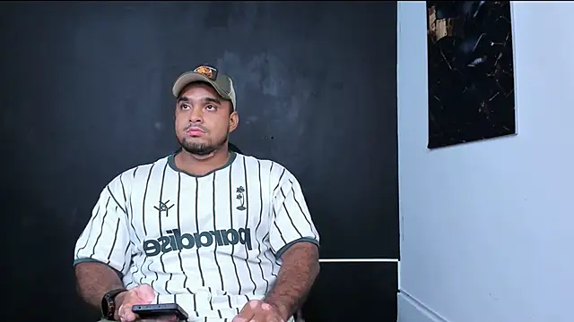 Snapshot of Big_furry_bear13 chatting on 14, 2, 2026 Big furry bear13 online show from 14, 2, 2026