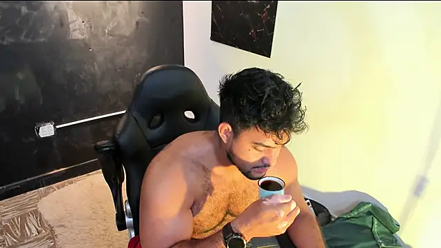 Snapshot of Big_furry_bear13 chatting on 21, 2, 2026 Big furry bear13 online show from 21, 2, 2026