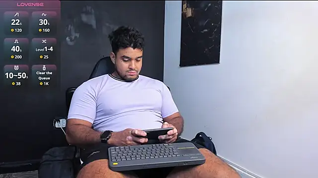 Snapshot of Big_furry_bear13 chatting on 17, 2, 2026 Big furry bear13 online show from 17, 2, 2026