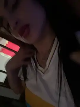 Snapshot of sunshine_uwu22 chatting on 4, 7, 2026 sunshine uwu22 online show from 4, 7, 2026