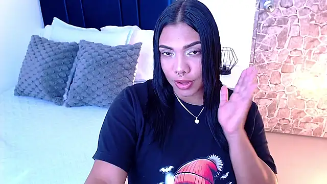 angela santana  online show from 7, 10, 2025