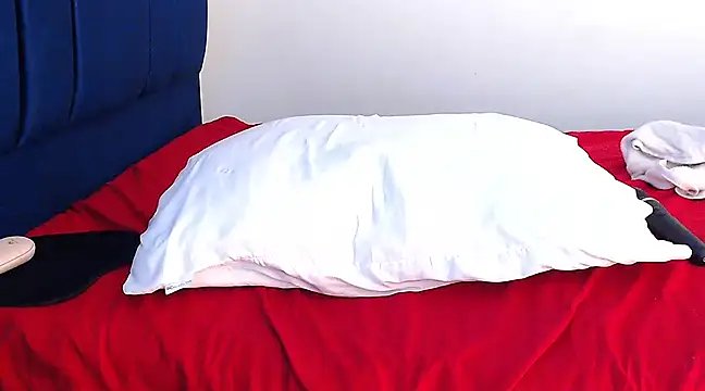 angela santana  online show from 24, 2, 2025