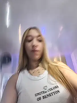 MollyCruz online show from 20, 12, 2025