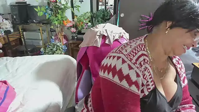 Mrs mommy  online show from 1, 12, 2025