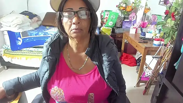 Mrs mommy  online show from 27, 9, 2025