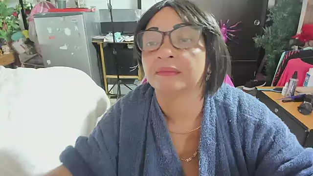 Mrs mommy  online show from 29, 11, 2025