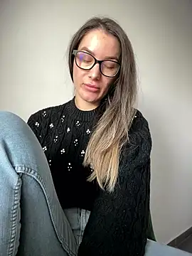 HotXMom online show from 13, 1, 2026