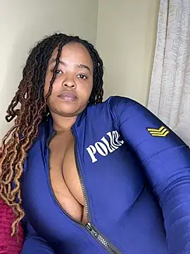 Snapshot of Linahlove chatting on 18, 7, 2026 Linahlove online show from 18, 7, 2026