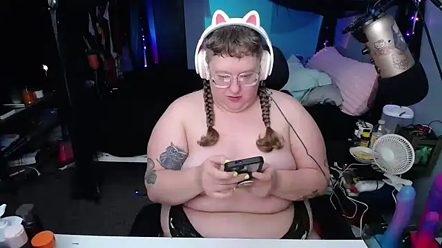 FatVeronica online show from 28, 2, 2025