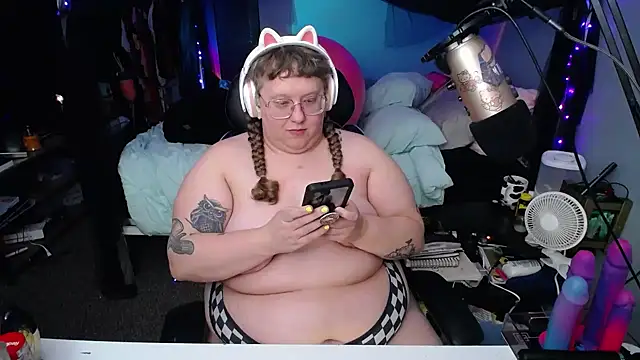 FatVeronica online show from 3, 3, 2025