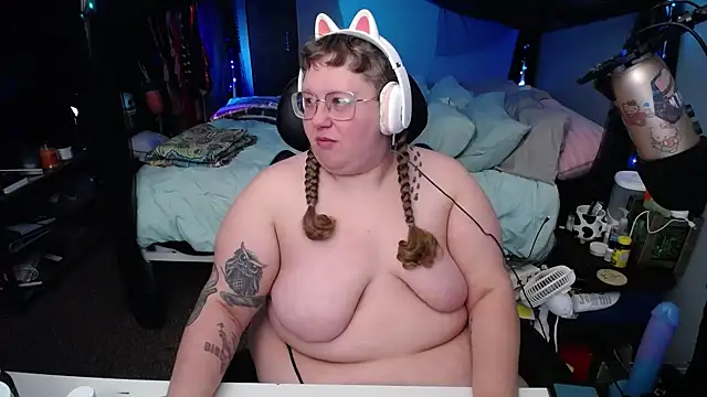 FatVeronica online show from 20, 2, 2025