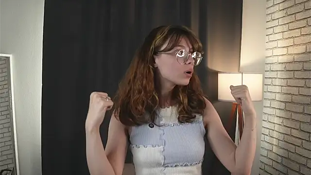 RominaPoli online show from 28, 4, 2026