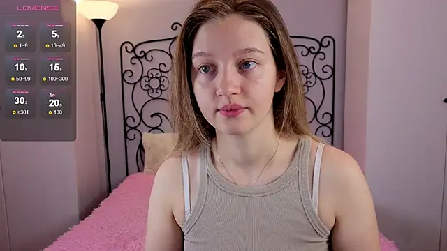 Ksuhesa online show from 8, 11, 2025