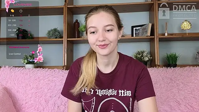 Ksuhesa online show from 14, 9, 2025