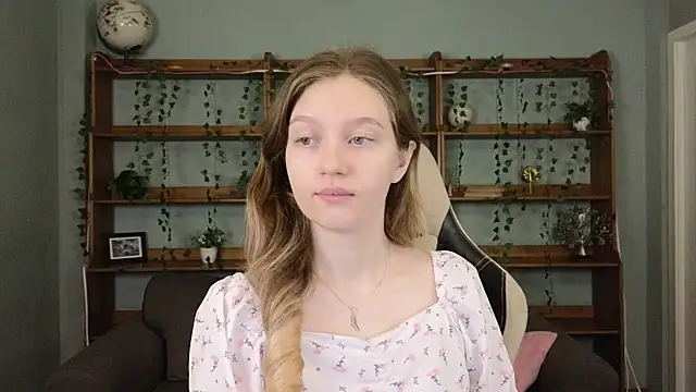 Ksuhesa online show from 19, 12, 2025