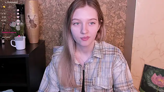 Ksuhesa online show from 21, 3, 2025