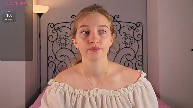 Ksuhesa online show from 13, 9, 2025