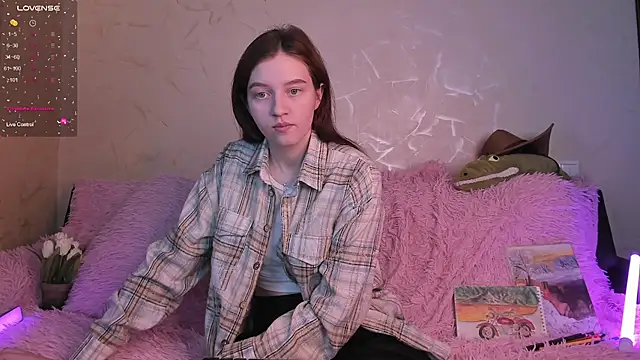 Ksuhesa online show from 24, 2, 2025